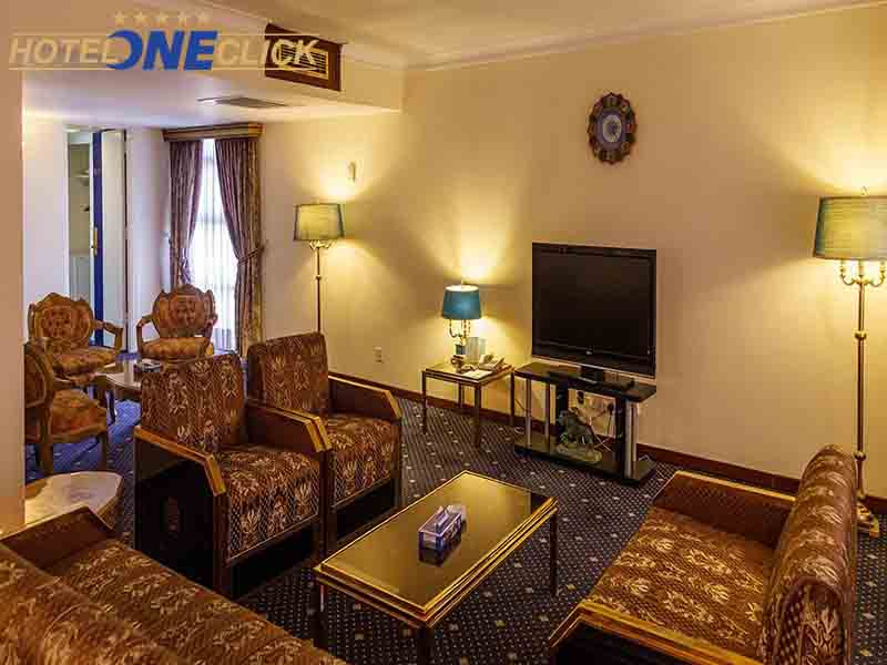 Laleh International Hotel Tehran Junior Suite