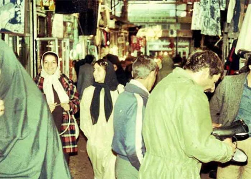 Tajrish Bazaar in 1982 - HotelOneClick