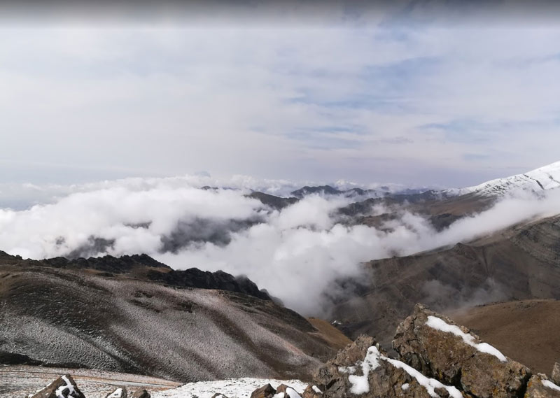 Kolakchal , one of the best mountaineering routes for Azadi Hotel passengers in Tehran