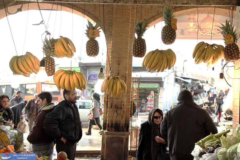 Good Atmosphere in Tajrish Bazaar in Tehran - HotelOneClick