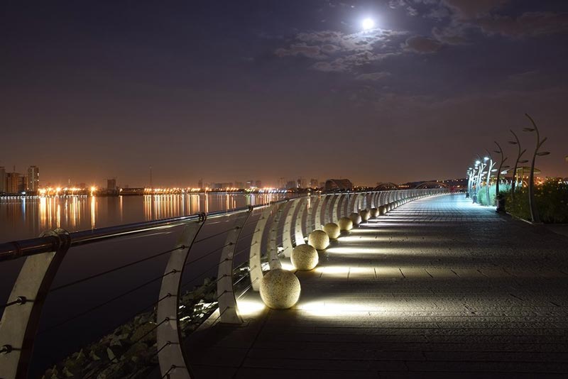 Chitgar lake at night