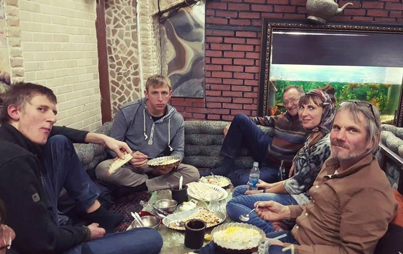 Tourists in Tajrish Bazaar in Tehran - HotelOneClick