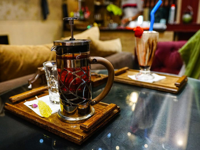 The best cafes near Parsian Azadi Hotel in Tehran