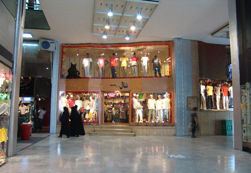 Ferdowsi passage , one of the nearest shopping centers to Espinas Persian Gulf Hotel Tehran