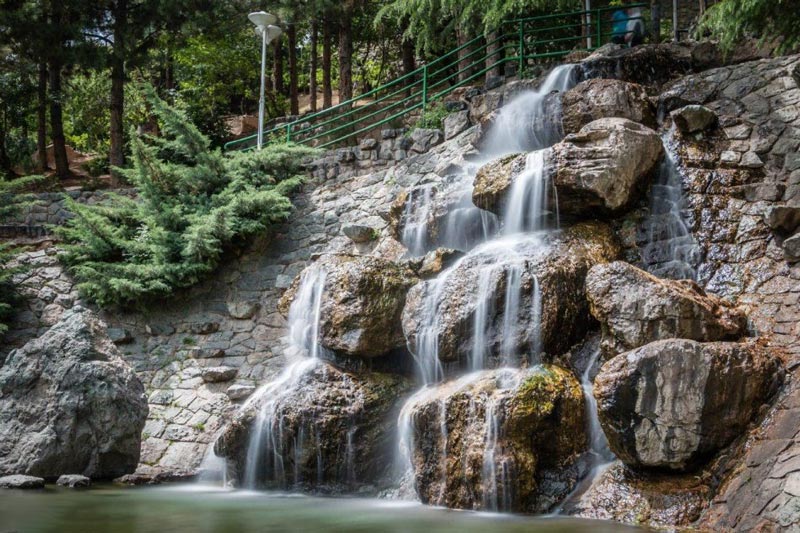 Lakes, waterfalls and rocky fountains Jamshidieh Park