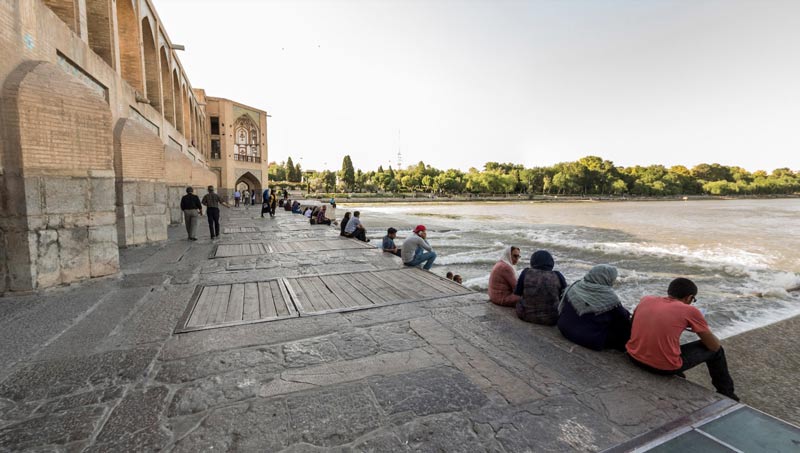 Foreigners' comments on Khaju Bridge