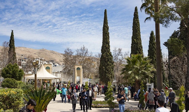 Vakil Mosque of Shiraz, one of sightseeing places near to Shiraz Eram Garden