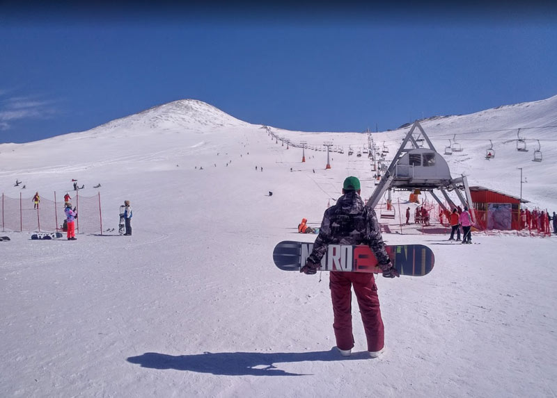 touchal telecabin , one of the best mountaineering routes for Azadi Hotel passengers in Tehran