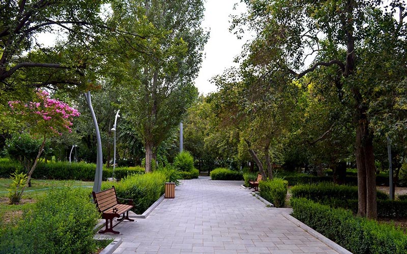 A beautiful road in Laleh Park in Tehran - HotelOneClick