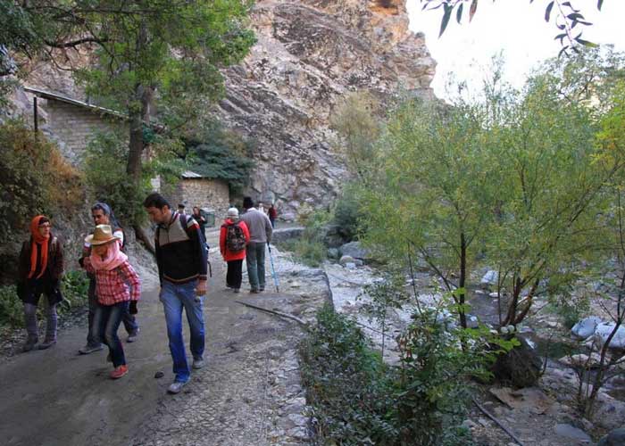 climbing and hiking in Tehran Darakeh  - HotelOneClick