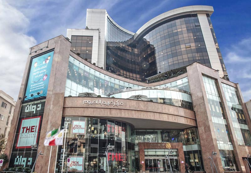 Palladium shopping center, one the best shopping centers near to Parsian Esteghlal Hotel in  Tehran