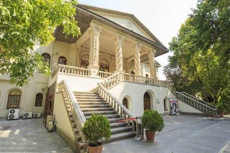 Ferdows Garden , one of palaces near to Espinas  Palace hotel in Tehran - HotelOneClick