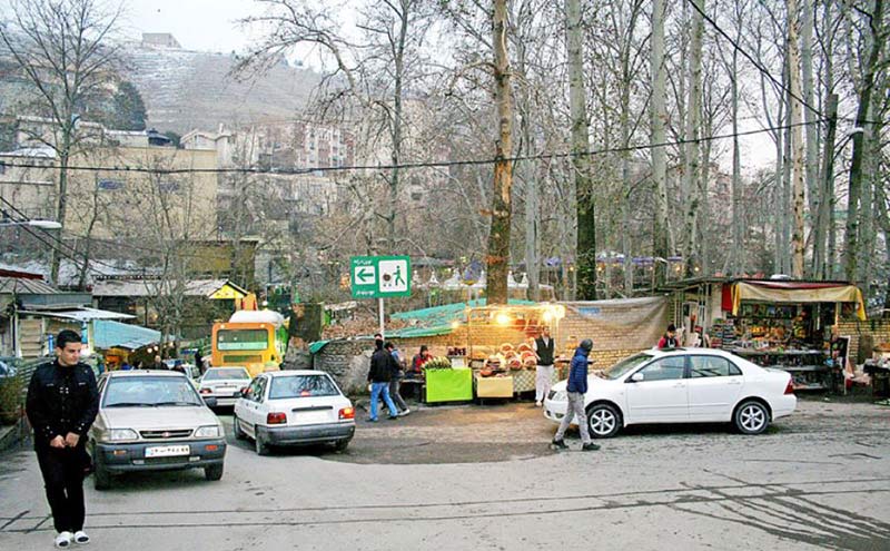 Darakeh Square in Tehran - HotelOneClick