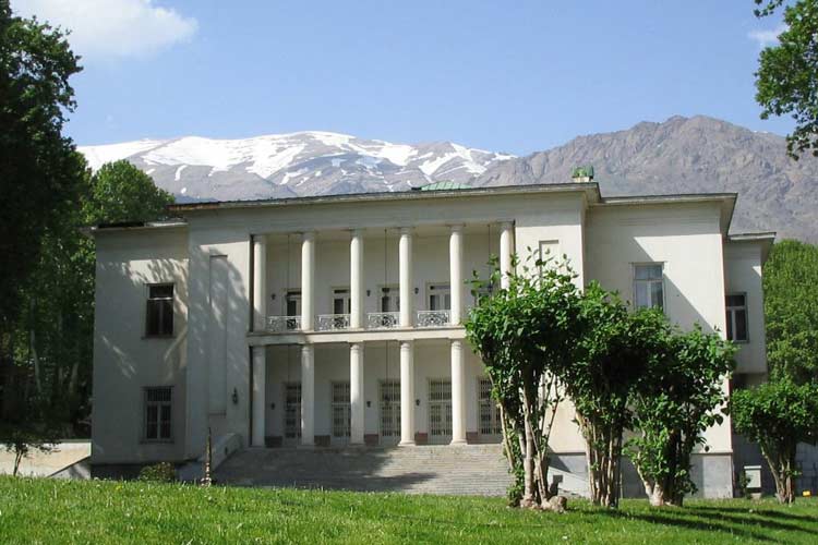 Sa'ad Abad Palace , one of palaces near to espinas palace hotel Tehran - HotelOneClick