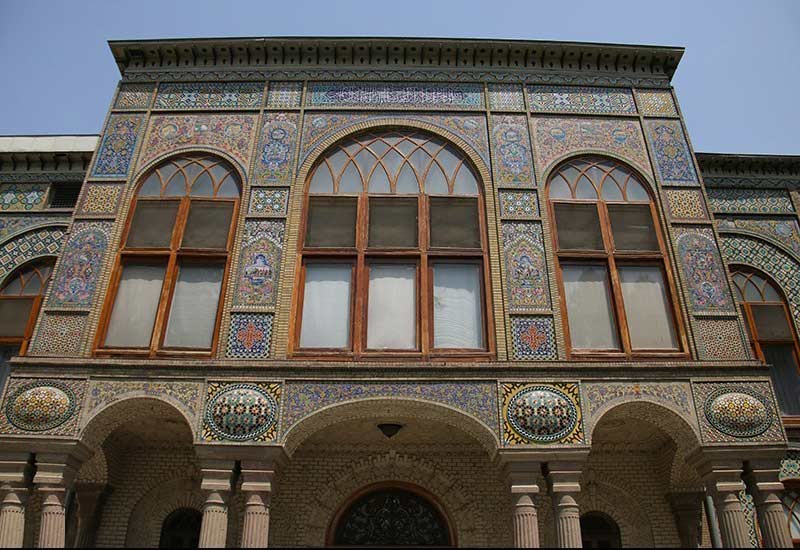 Golestan Palace, one of  7 amazing Historical Palaces and Mansions near the Espinas Persian Gulf Hotel Tehran