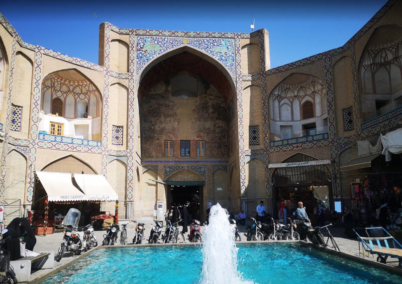 Qeysarie Gate in Naqsh-e Jahan Square