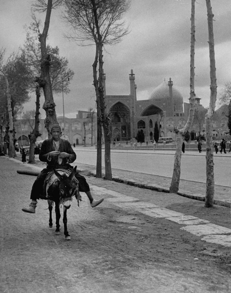 History of the Naghsh-e Jahan Isfahan